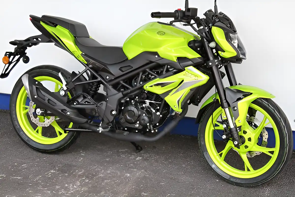 Used 2025 Benelli Bn Green/Green - Interior and Exterior details 5