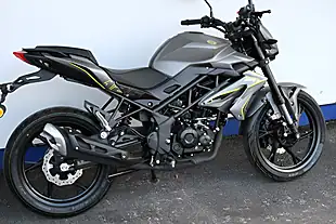 Used 2025 Benelli Bn Green/Green - Interior and Exterior details 8