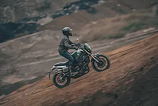 Used 2025 Benelli Leoncino 800 Trail Forest Green - Interior and Exterior details 3