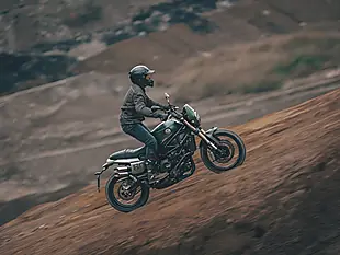 Used 2025 Benelli Leoncino 800 Trail Forest Green - Interior and Exterior details 15
