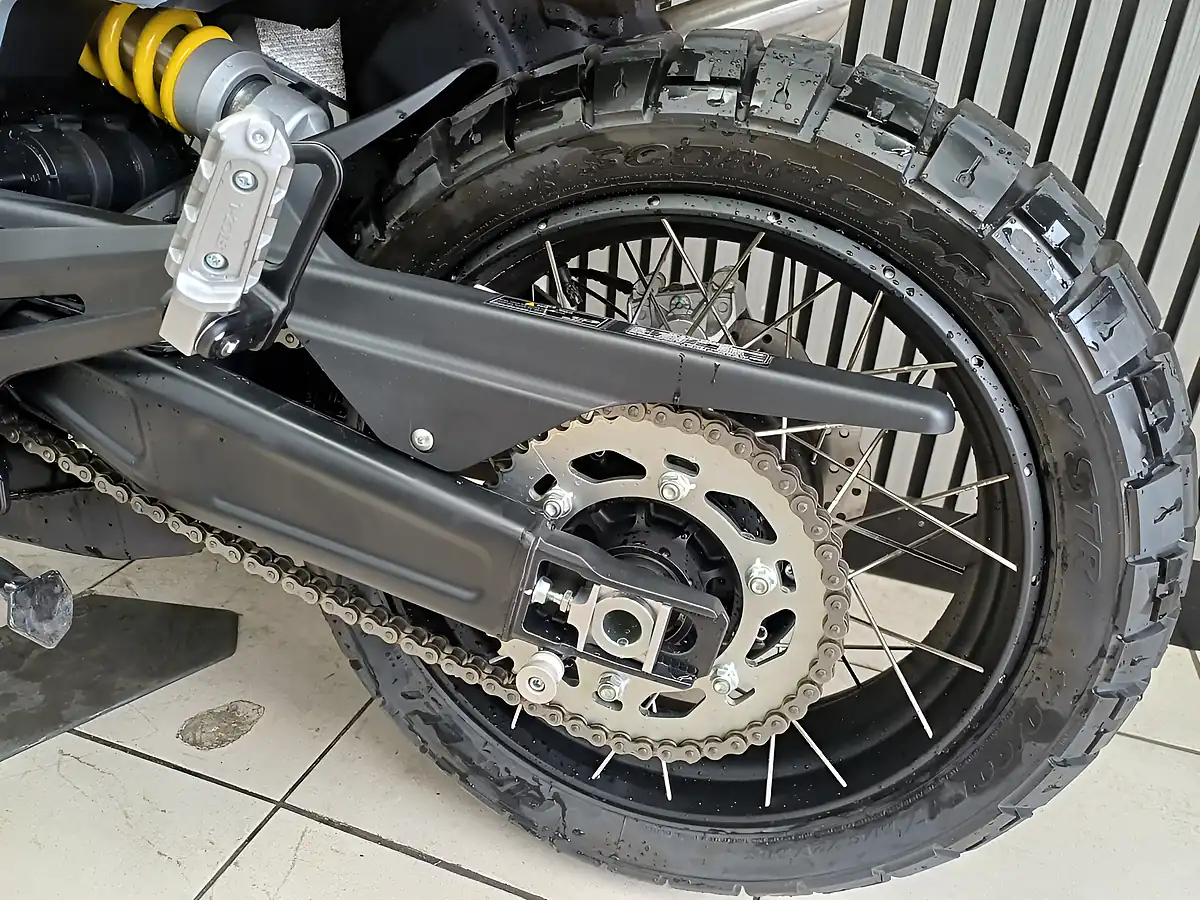 Used 2025 Benelli Leoncino 800 Trail Steel Grey - Interior and Exterior details 15