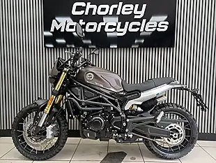 Used 2025 Benelli Leoncino 800 Trail Steel Grey - Interior and Exterior details 2