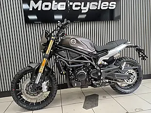 Used 2025 Benelli Leoncino 800 Trail Steel Grey - Interior and Exterior details 4
