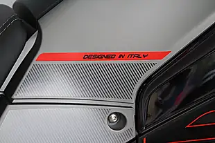 Used 2025 Benelli Leoncino Classic Retro Look Lava Red - Interior and Exterior details 18