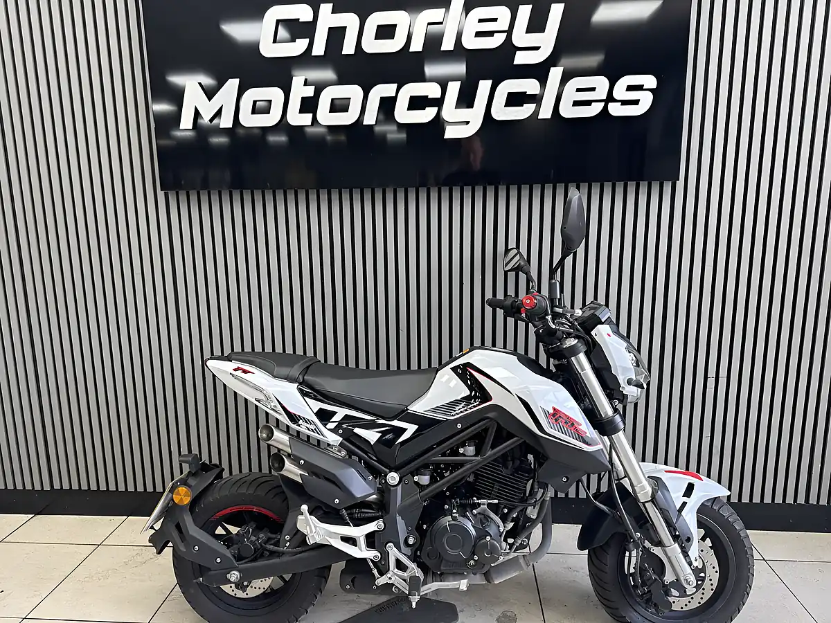Used 2025 Benelli Tnt 125 Tornado White - Interior and Exterior details 14