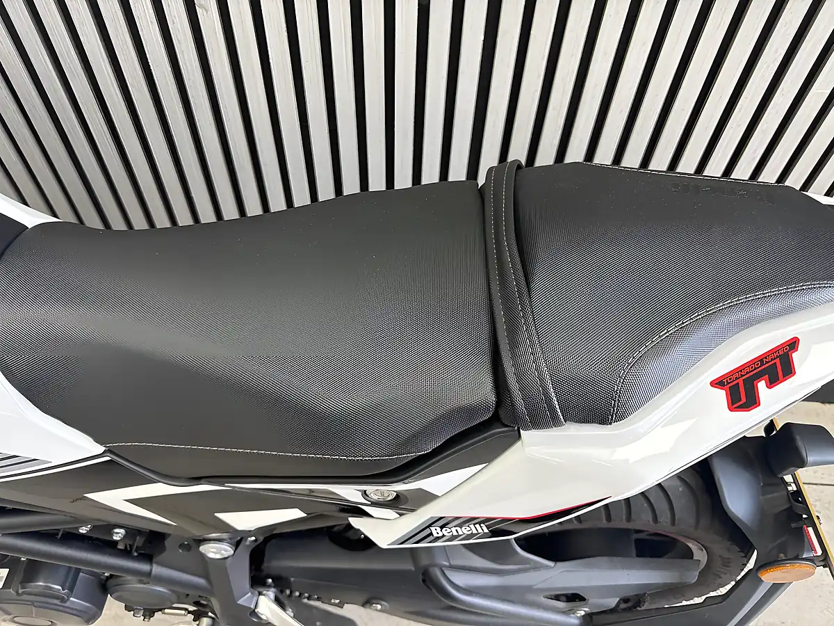 Used 2025 Benelli Tnt 125 Tornado White - Interior and Exterior details 19