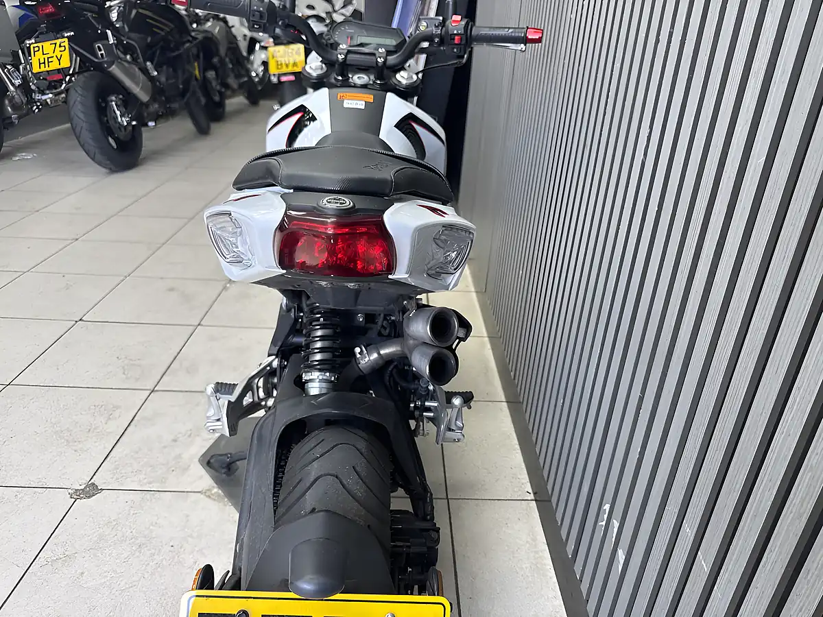 Used 2025 Benelli Tnt 125 Tornado White - Interior and Exterior details 20