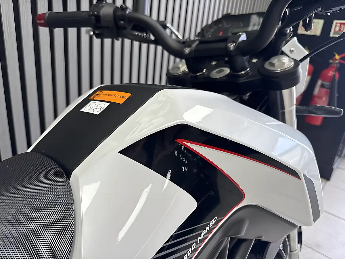 Used 2025 Benelli Tnt 125 Tornado White - Interior and Exterior details 7