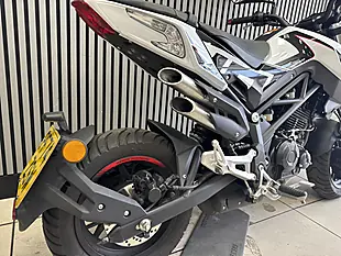 Used 2025 Benelli Tnt 125 Tornado White - Interior and Exterior details 8