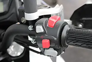 Used 2025 Benelli Trk 502 E4 White/Grey - Interior and Exterior details 10
