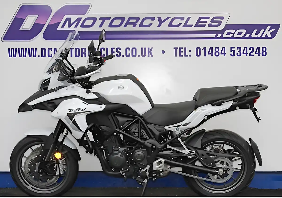 Used 2025 Benelli Trk 502 E4 White/Grey - Interior and Exterior details 2