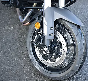 Used 2025 Benelli Trk 702 Adventure Grey - Interior and Exterior details 10