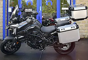 Used 2025 Benelli Trk 702 Adventure Grey - Interior and Exterior details 5