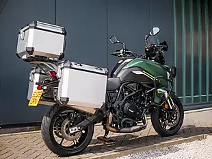 Used 2025 Benelli Trk 702 E5 Green - Interior and Exterior details 6