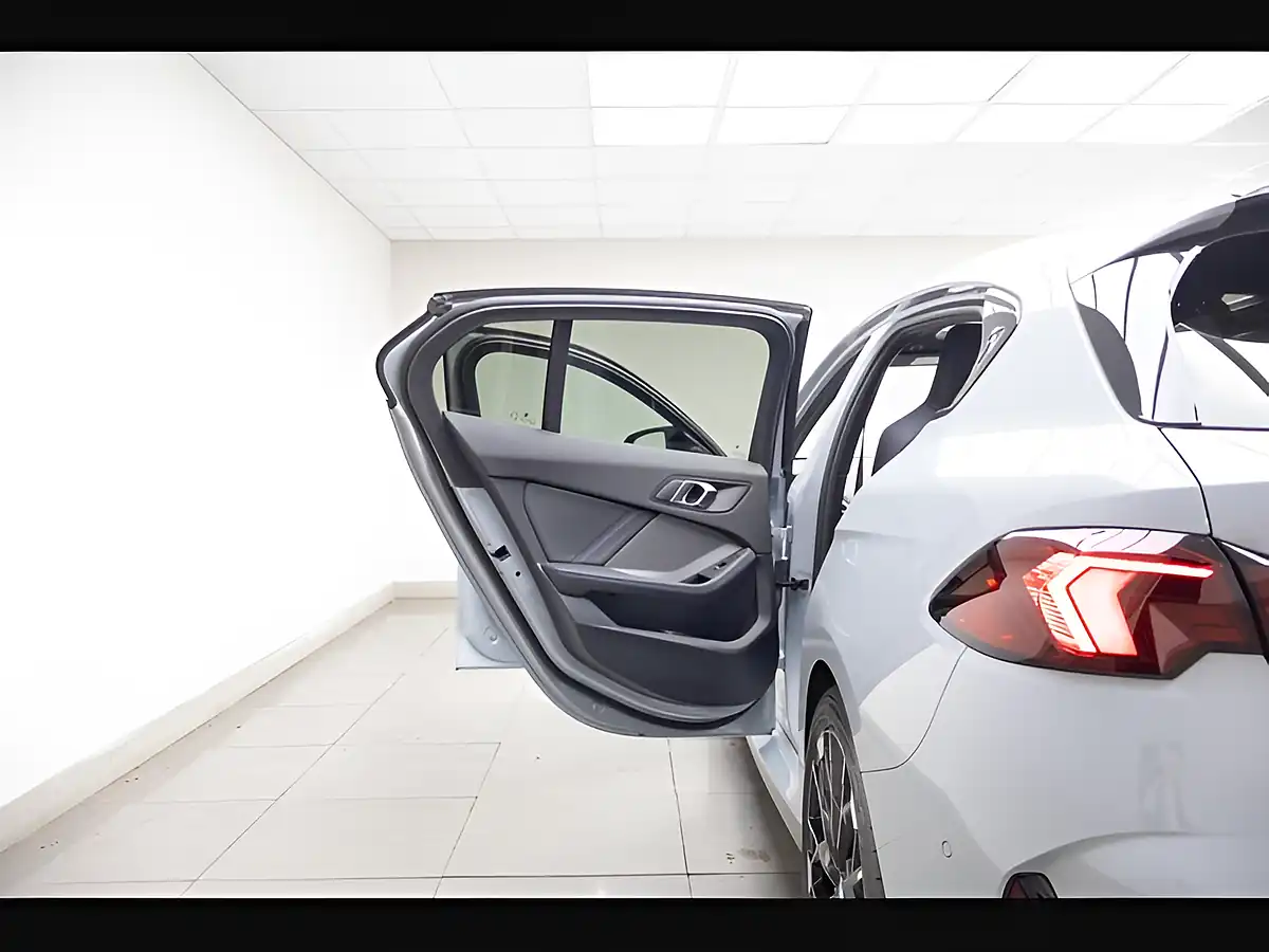 Used 2025 BMW 1 Series M135i Grey - Interior and Exterior details 13