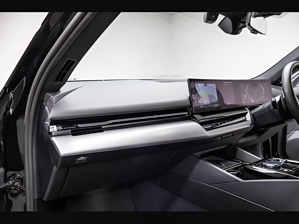 Used 2025 BMW 5 Series M Sport Black - Interior and Exterior details 9