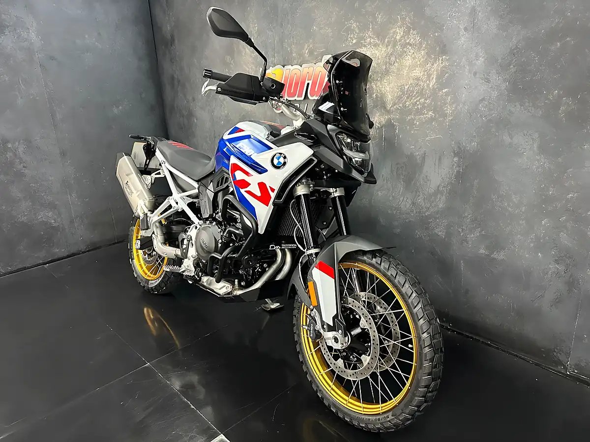 Used 2025 BMW F 900 Gs 900 Multicolour - Interior and Exterior details 4