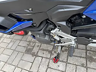Used 2025 BMW F 900 Xr Multi-Coloured - Interior and Exterior details 15