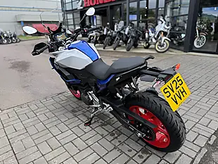 Used 2025 BMW F 900 Xr Multi-Coloured - Interior and Exterior details 7