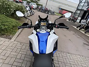 Used 2025 BMW F 900 Xr Multi-Coloured - Interior and Exterior details 9