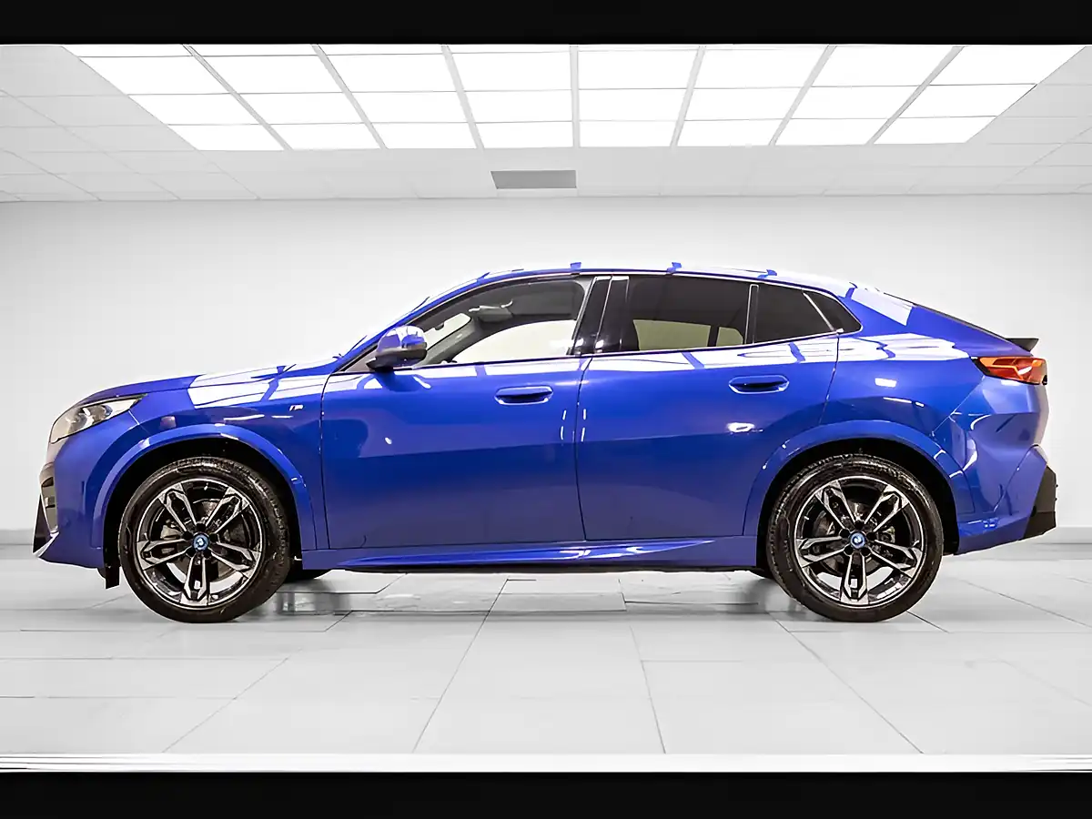 Used 2025 BMW iX2 M Sport Blue - Interior and Exterior details 6