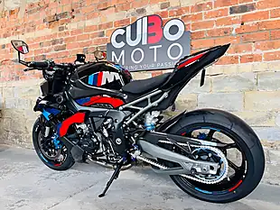Used 2025 BMW M 1000 R Competition Black - Interior and Exterior details 13