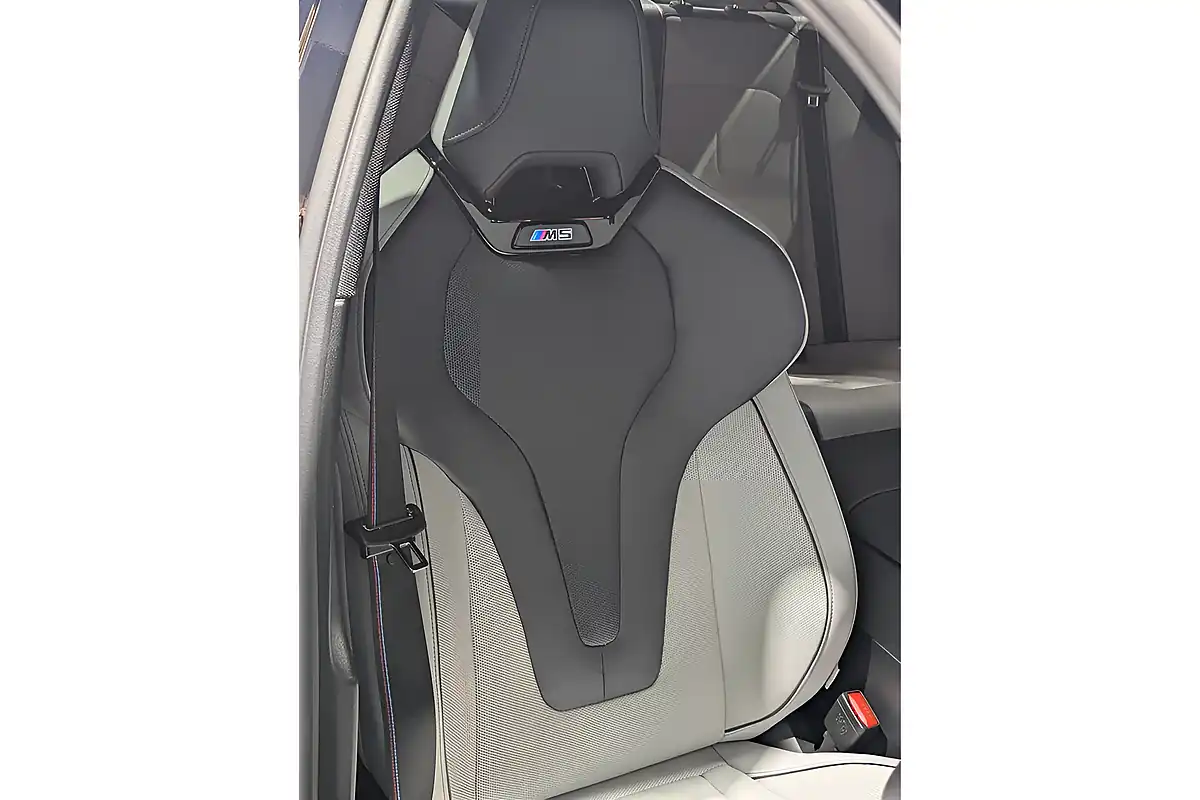 Used 2025 BMW M5 Black - Interior and Exterior details 16