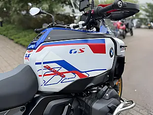 Used 2025 BMW R 1300 Gs Adventure Te Blue - Interior and Exterior details 11