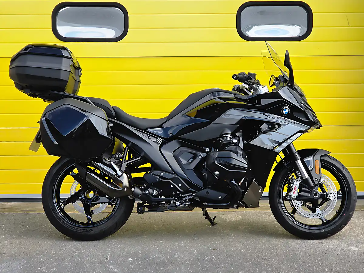 Used 2025 BMW R 1300 RS Se Triple Black Black - Interior and Exterior details 2