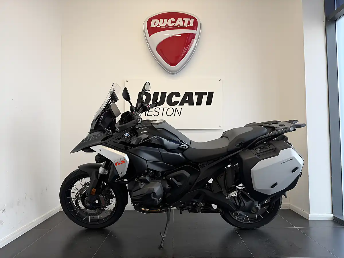 Used 2025 BMW R1300 Gs Te Triple Black - Interior and Exterior details 8