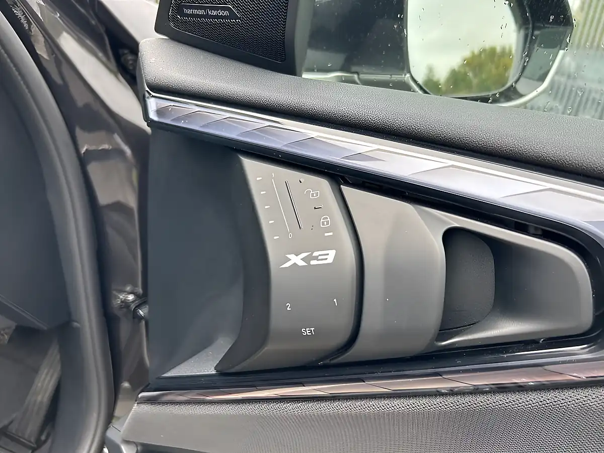 Used 2025 BMW X3 Xline Sophisto Grey - Interior and Exterior details 16
