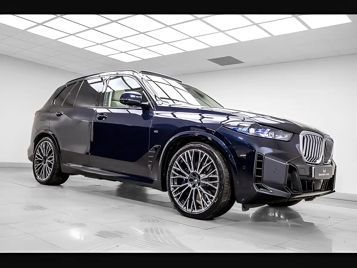 Used 2025 BMW X5 M Sport Black - Interior and Exterior details 10