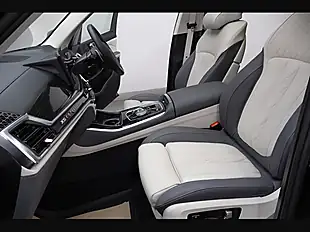 Used 2025 BMW X5 M Sport Black - Interior and Exterior details 12