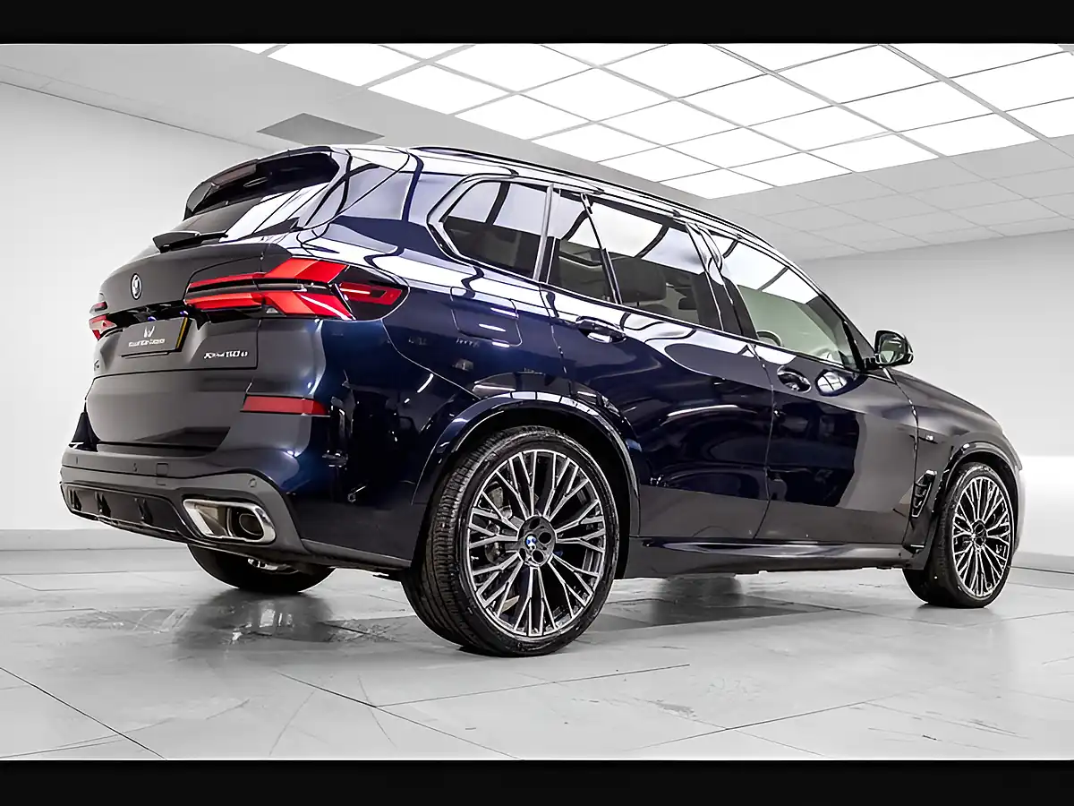 Used 2025 BMW X5 M Sport Black - Interior and Exterior details 8