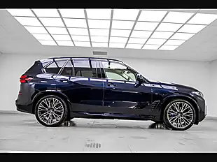 Used 2025 BMW X5 M Sport Black - Interior and Exterior details 9