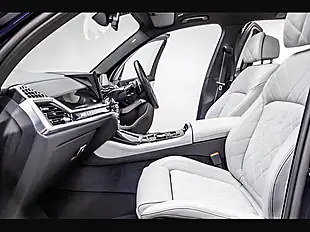 Used 2025 BMW X5 M Sport Blue - Interior and Exterior details 5