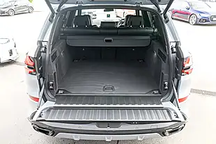 Used 2025 BMW X5 M Sport Brooklyn Grey - Interior and Exterior details 17