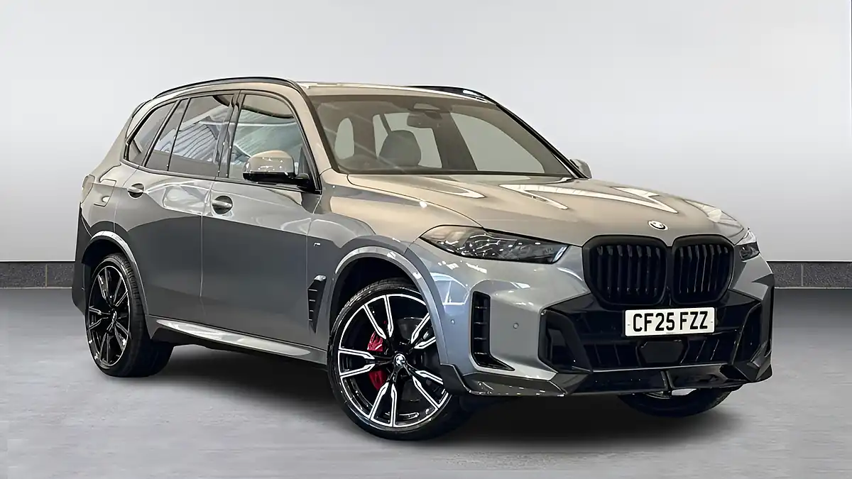 Used 2025 BMW X5 M Sport Grey - Front View