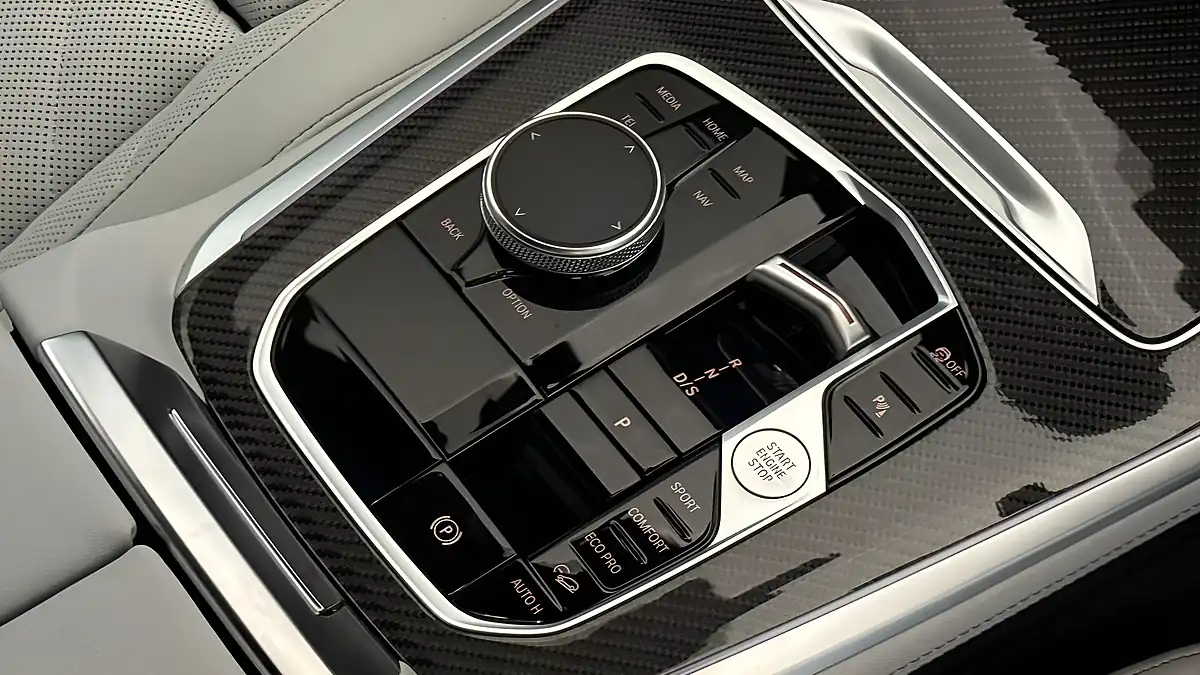 Used 2025 BMW X5 M Sport Grey - Interior and Exterior details 10