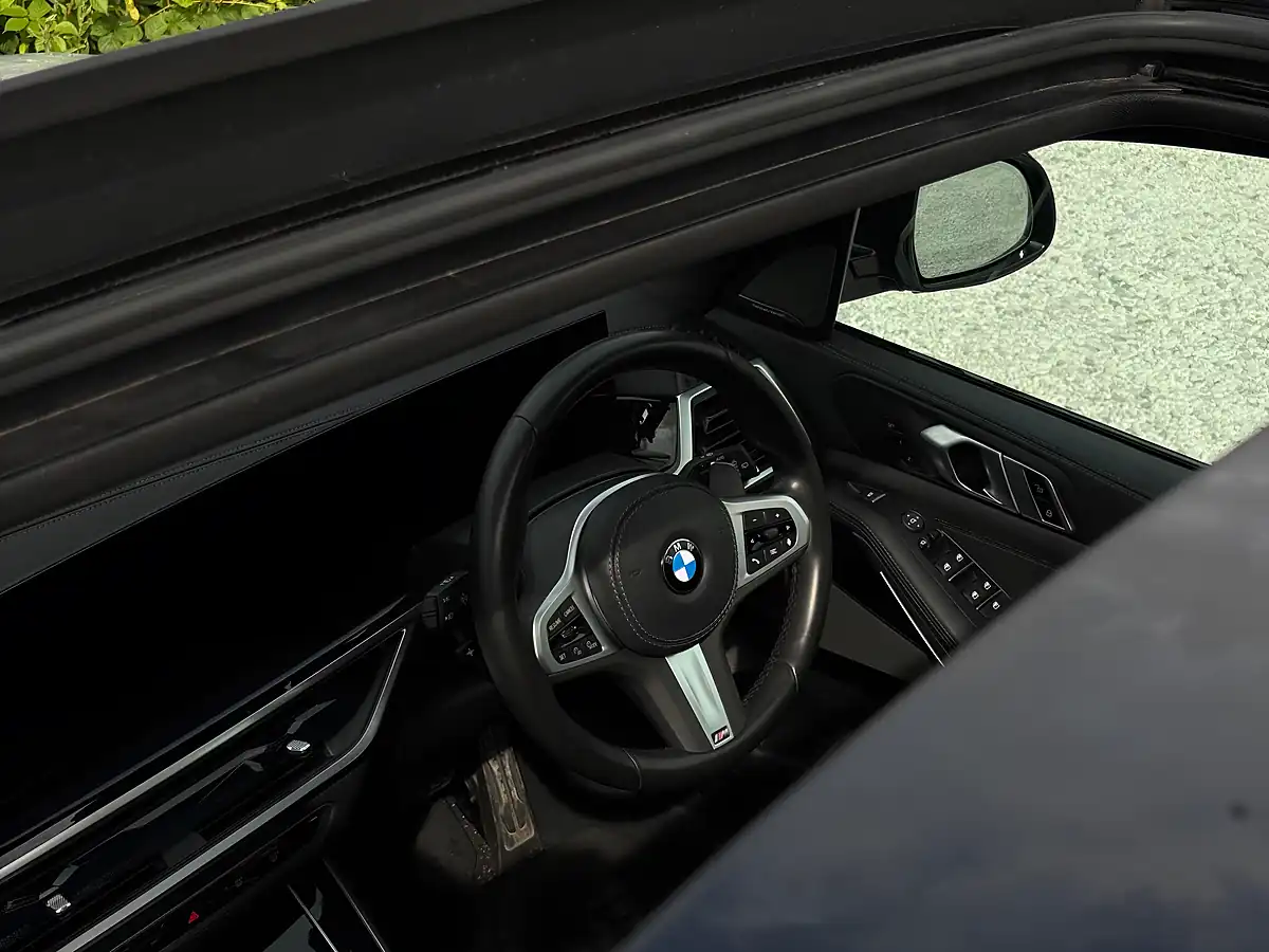 Used 2025 BMW X5 M Sport Grey - Interior and Exterior details 11