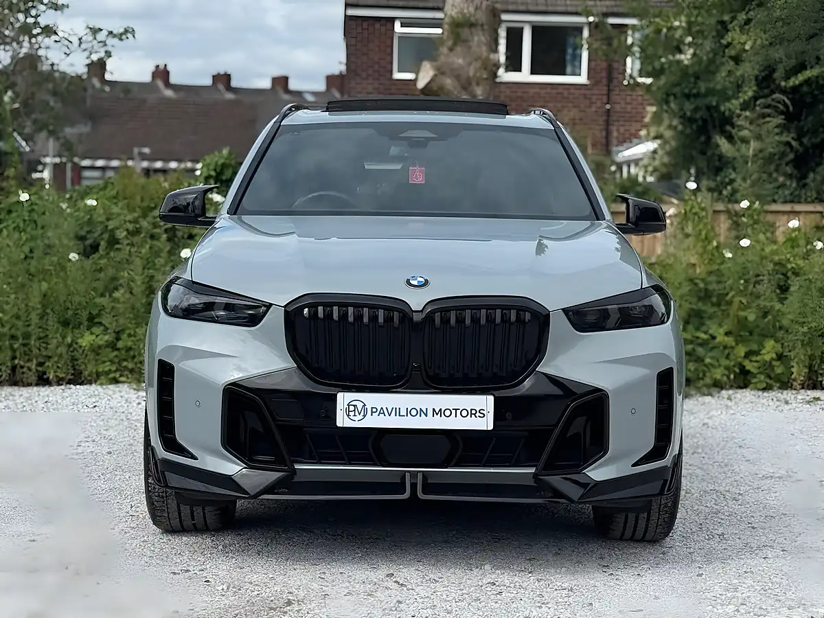Used 2025 BMW X5 M Sport Grey - Interior and Exterior details 5