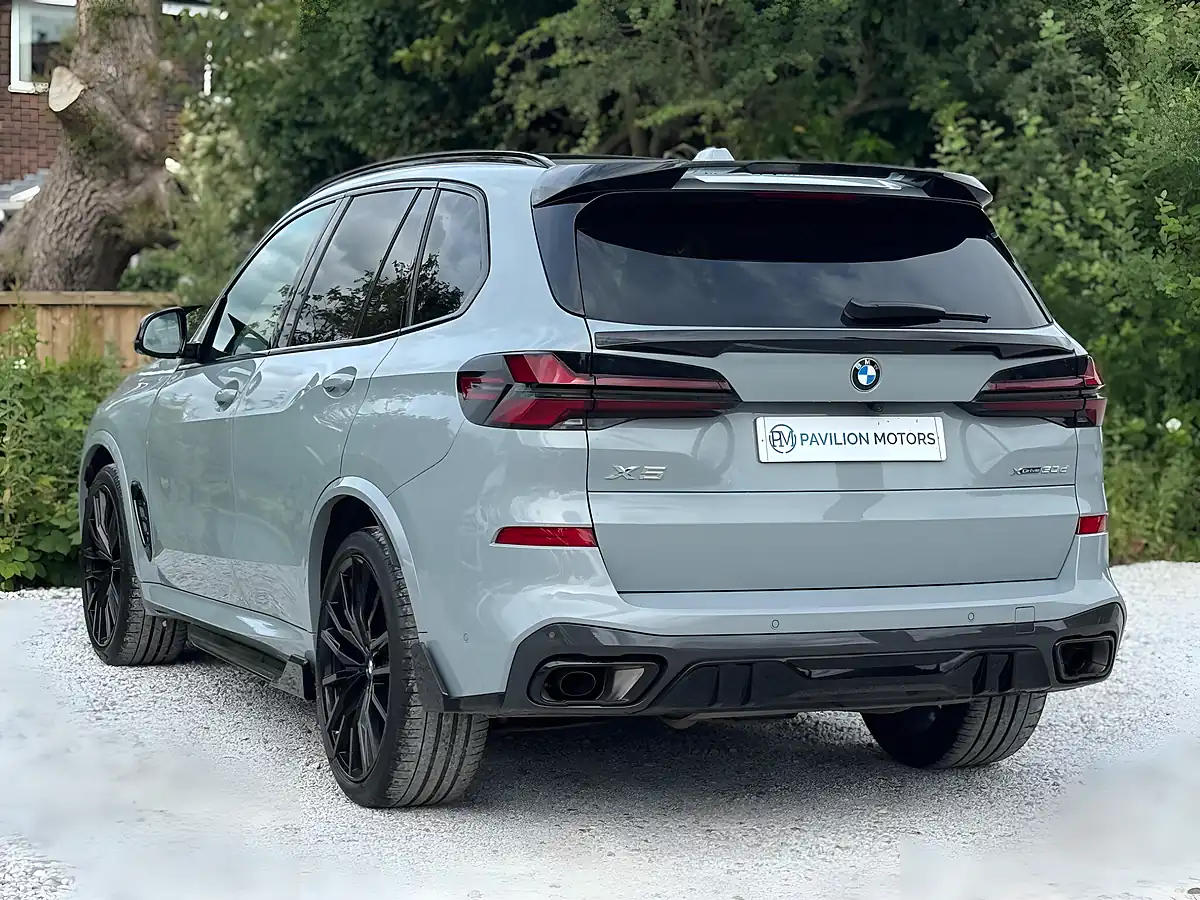 Used 2025 BMW X5 M Sport Grey - Interior and Exterior details 7
