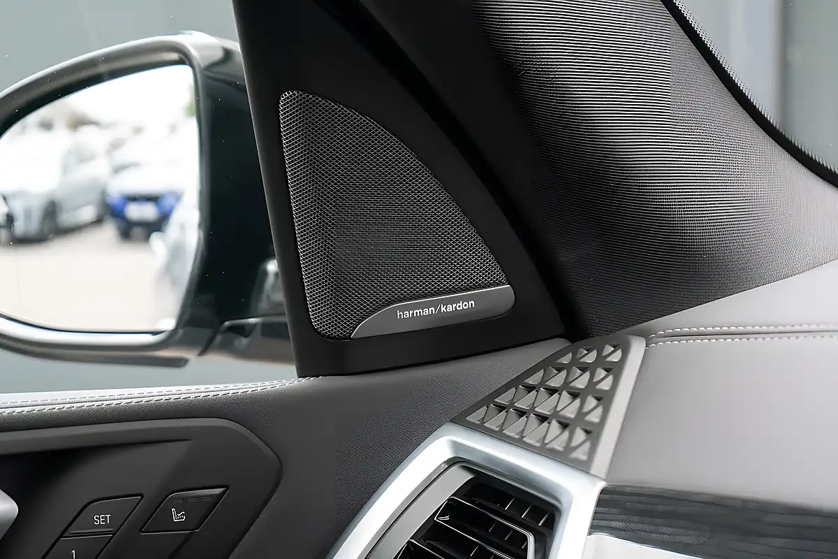 Used 2025 BMW X5 M Sport Skyscraper Grey Metallic - Interior and Exterior details 20