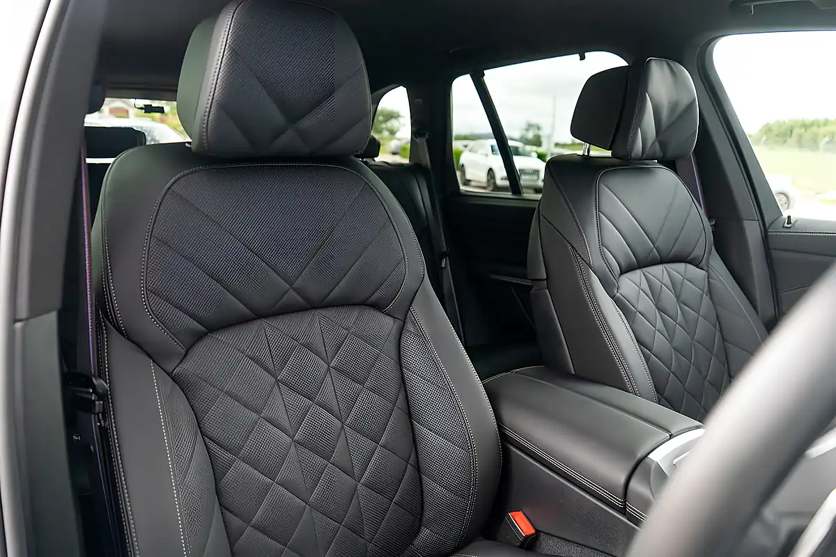 Used 2025 BMW X5 M Sport Skyscraper Grey Metallic - Interior and Exterior details 3