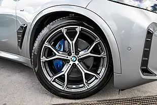 Used 2025 BMW X5 M Sport Skyscraper Grey Metallic - Interior and Exterior details 9