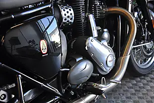 Used 2025 Bsa Gold Star 650 Ex Demo Bsa Silver Sheen - Interior and Exterior details 13
