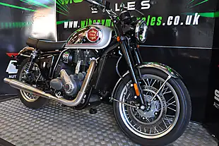Used 2025 Bsa Gold Star 650 Ex Demo Bsa Silver Sheen - Interior and Exterior details 7