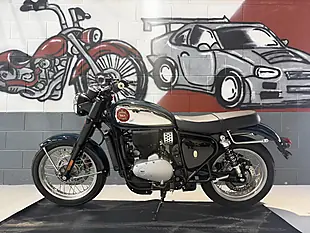 Used 2025 Bsa Gold Star Highland Green Green - Interior and Exterior details 14