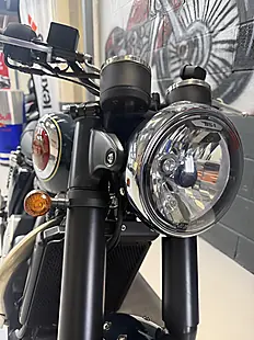 Used 2025 Bsa Gold Star Highland Green Green - Interior and Exterior details 9