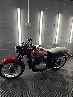 Used 2025 Bsa Gold Star Insignia Red Red - Interior and Exterior details 15